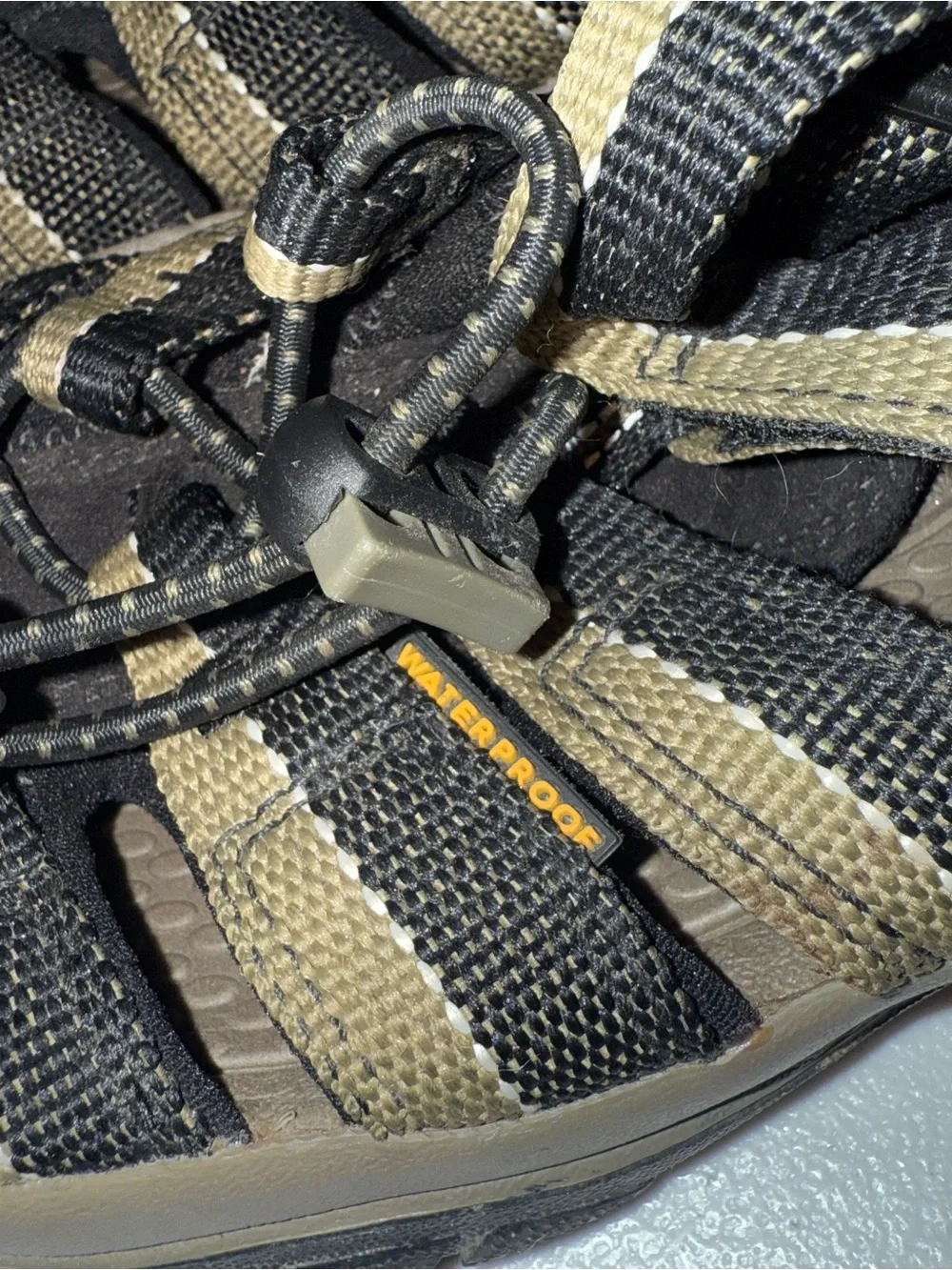 KEEN Newport H2 Kid sandals size 2